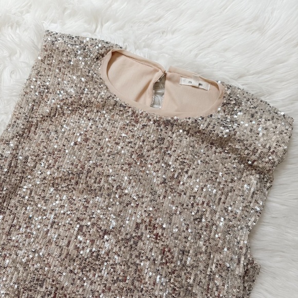 Maurices Elegant Edgely Sequin Padded Shoulder Top Women’s Size Medium - Picture 2 of 8